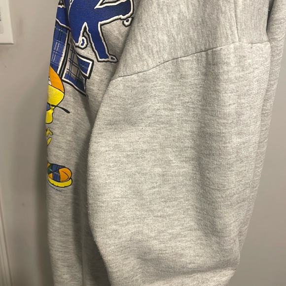 Vintage 96 Warner Bros Don’t ask me Sylvester and Tweety double sided Sweatshirt - Picture 7 of 12